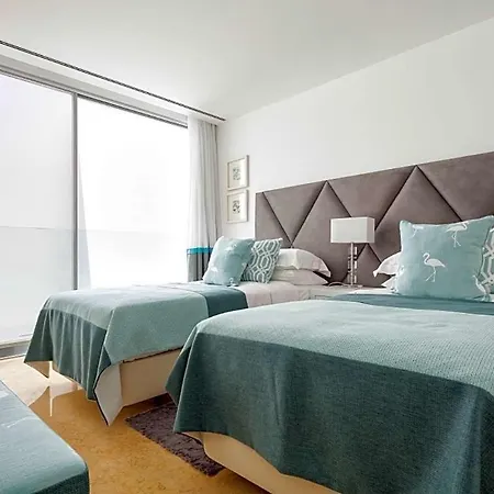 Olhos De Agua Sleeps 6 Air Con Villa *