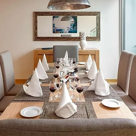 Olhos De Agua Sleeps 6 Air Con Villa *