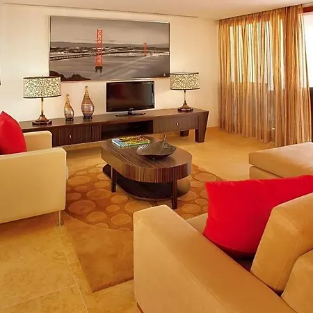 Olhos De Agua Sleeps 6 Air Con Villa *